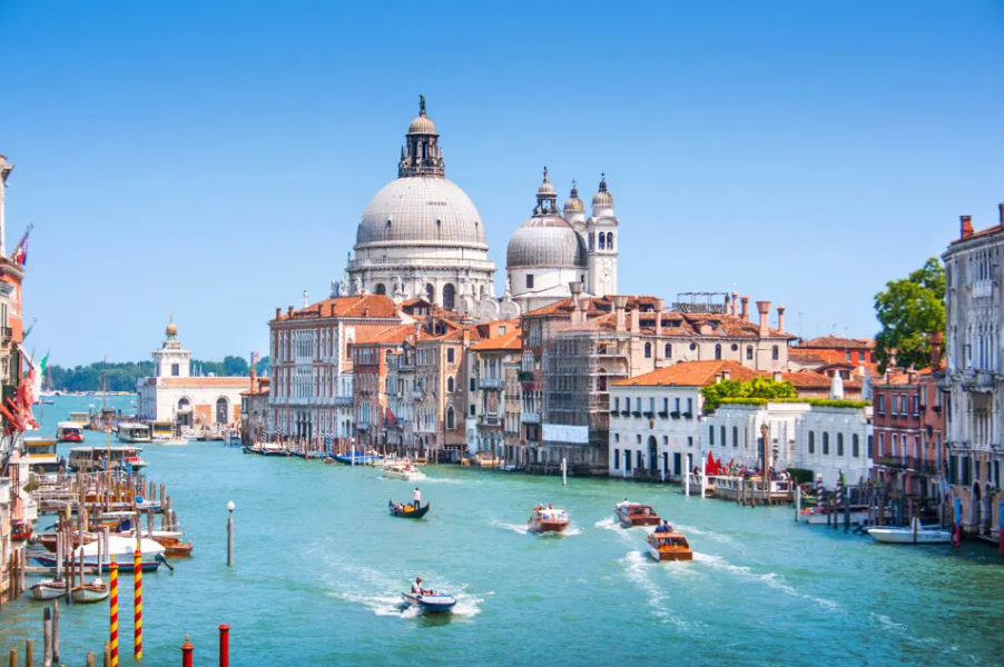 Business Class from Canada to Italy for just CA$ 2,532, Peak Summer!