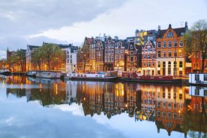 Business Class from Canada to Europe Business Class from Canada to Europe