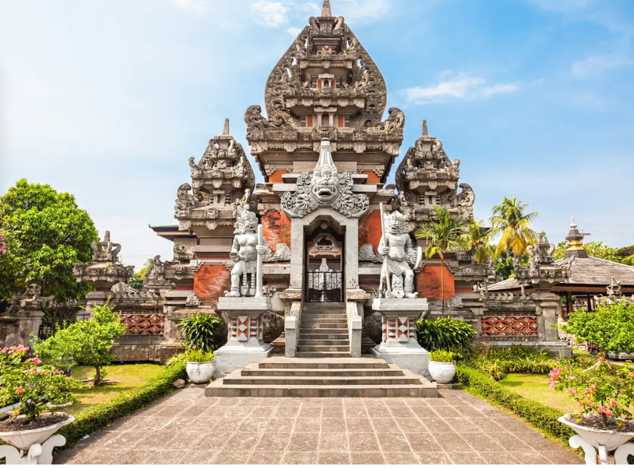 Business Class from Italy to Indonesia for only €1,613 Round Trip