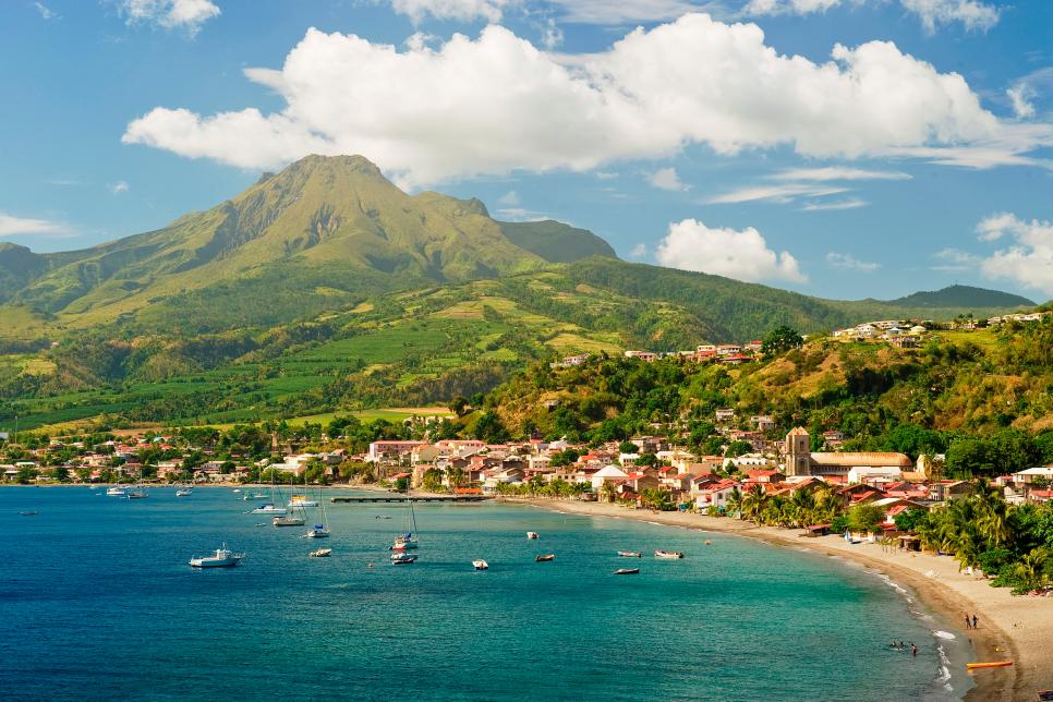 Nonstop Business Class from France to the Caribbean for only €1,444