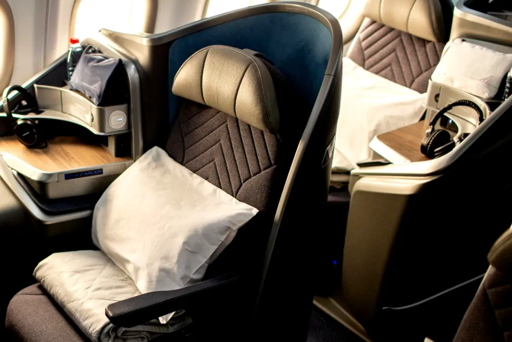 Nonstop Business Class from France to the Caribbean