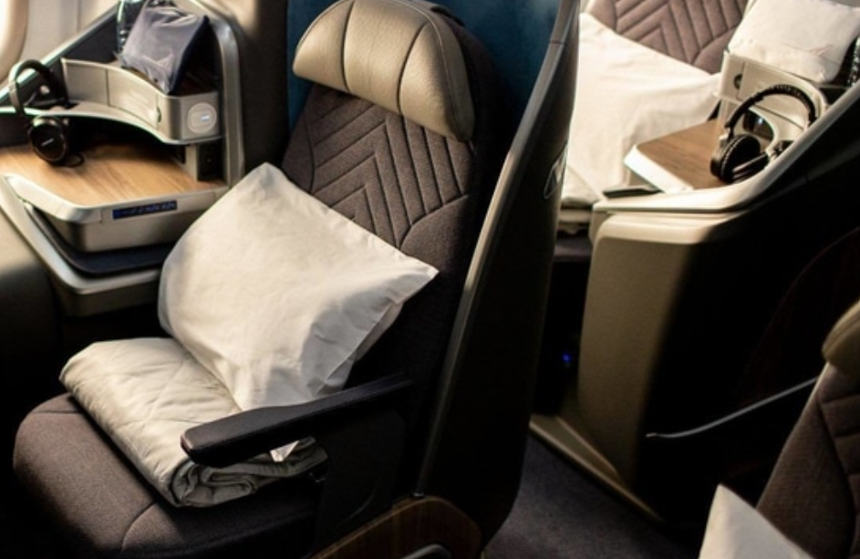 Business Class from Paris to Canada