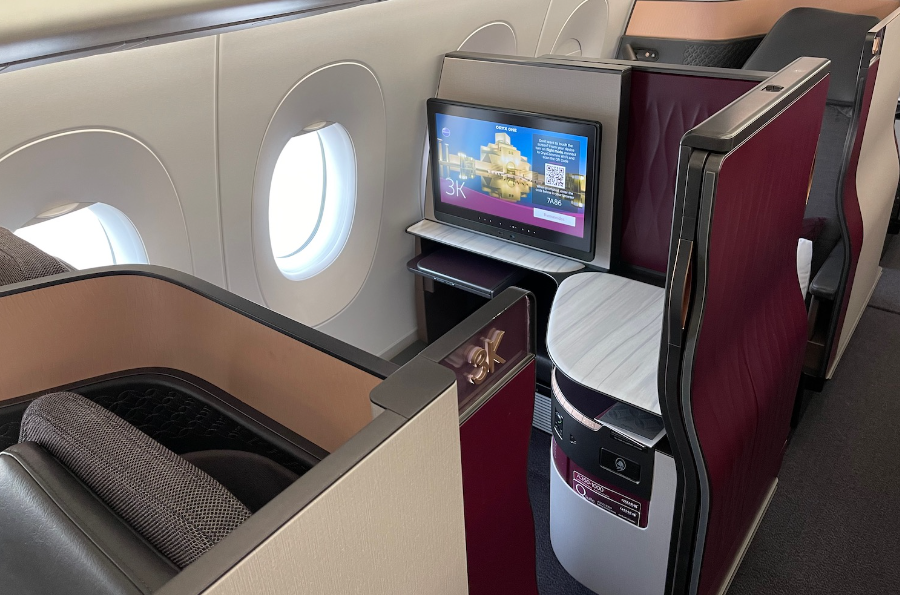 5* Business Class Suite from Bulgaria to Singapore