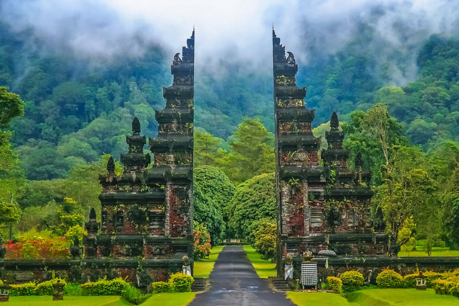 Business Class from London to Bali for £1,841 Round Trip on China Southern Airlines