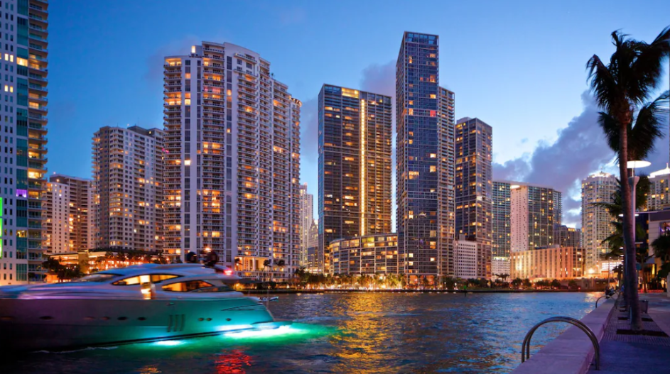 Business Class from Sweden to Miami for €1,642 Round Trip on Scandinavian Airlines