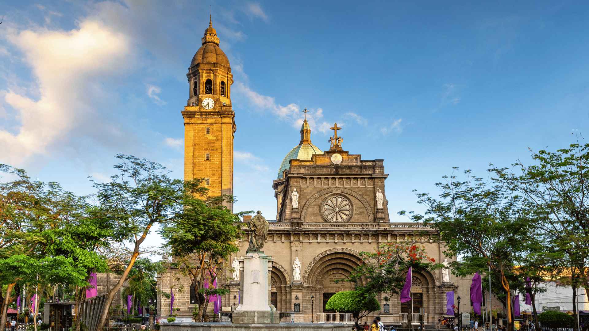 Business Class from Qatar to Philippines for $906 Round Trip